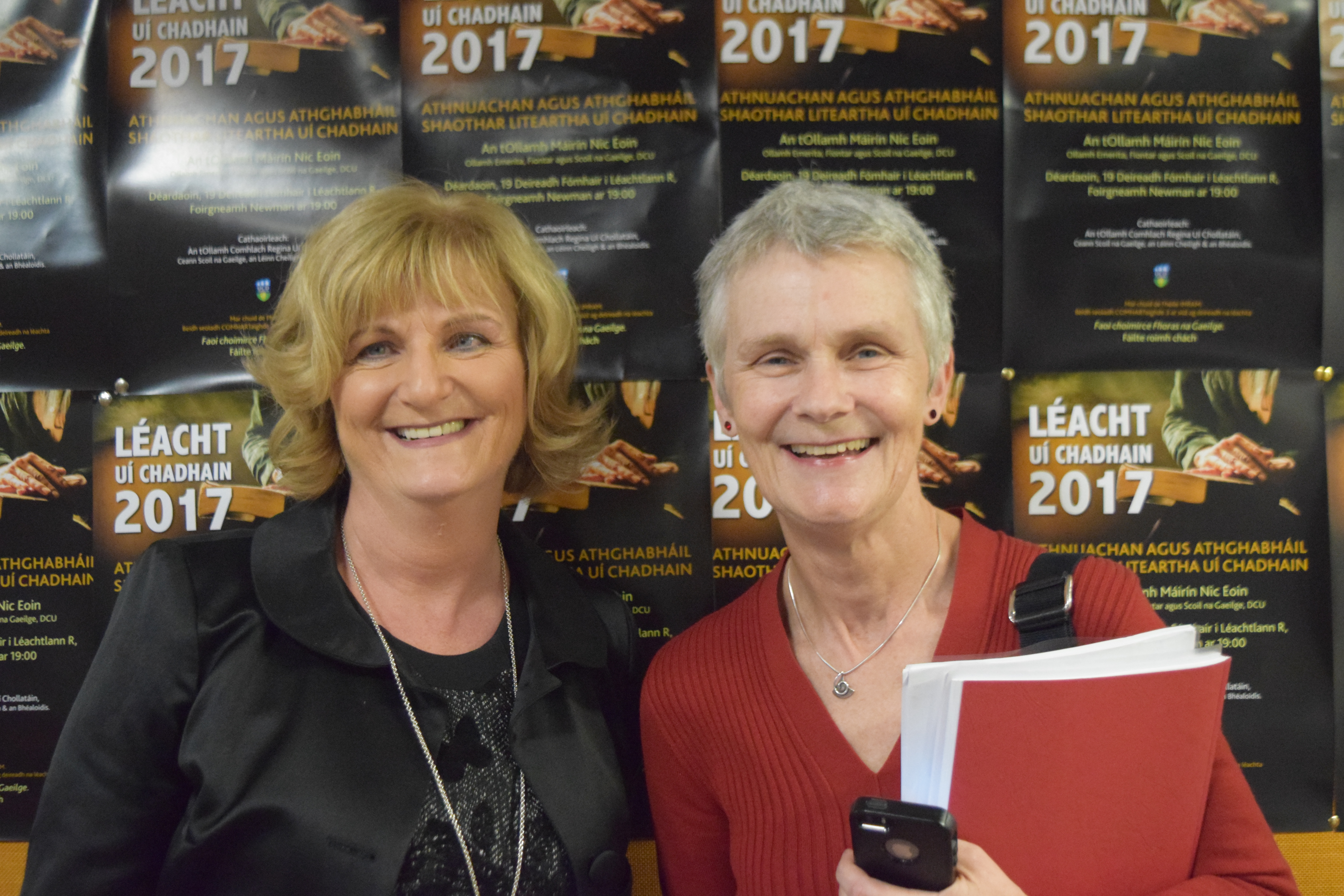 An tOllamh Regina Uí Chollatáin agus An tOllamh Máirín Nic Eoin